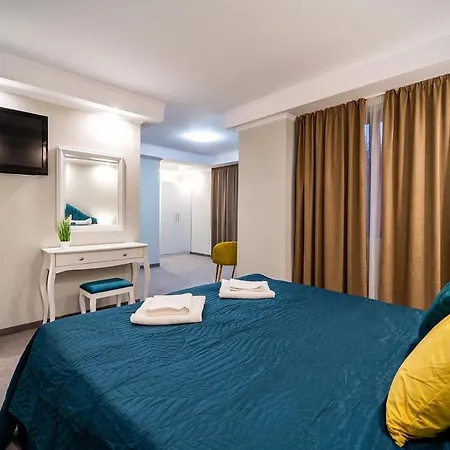 Rivera Hotel *